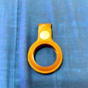 Official apple leather AirTag holder